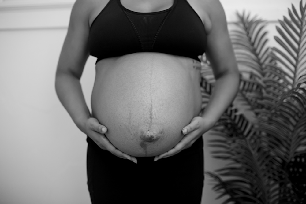 black maternal health pregnant belly